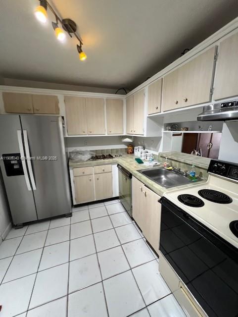 EL CID CONDO - Residential