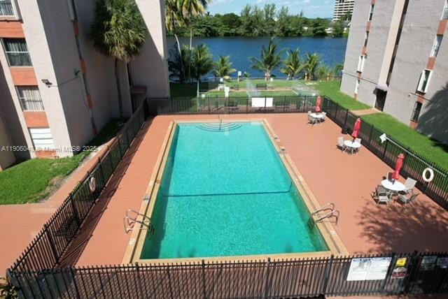 EL CID CONDO - Residential