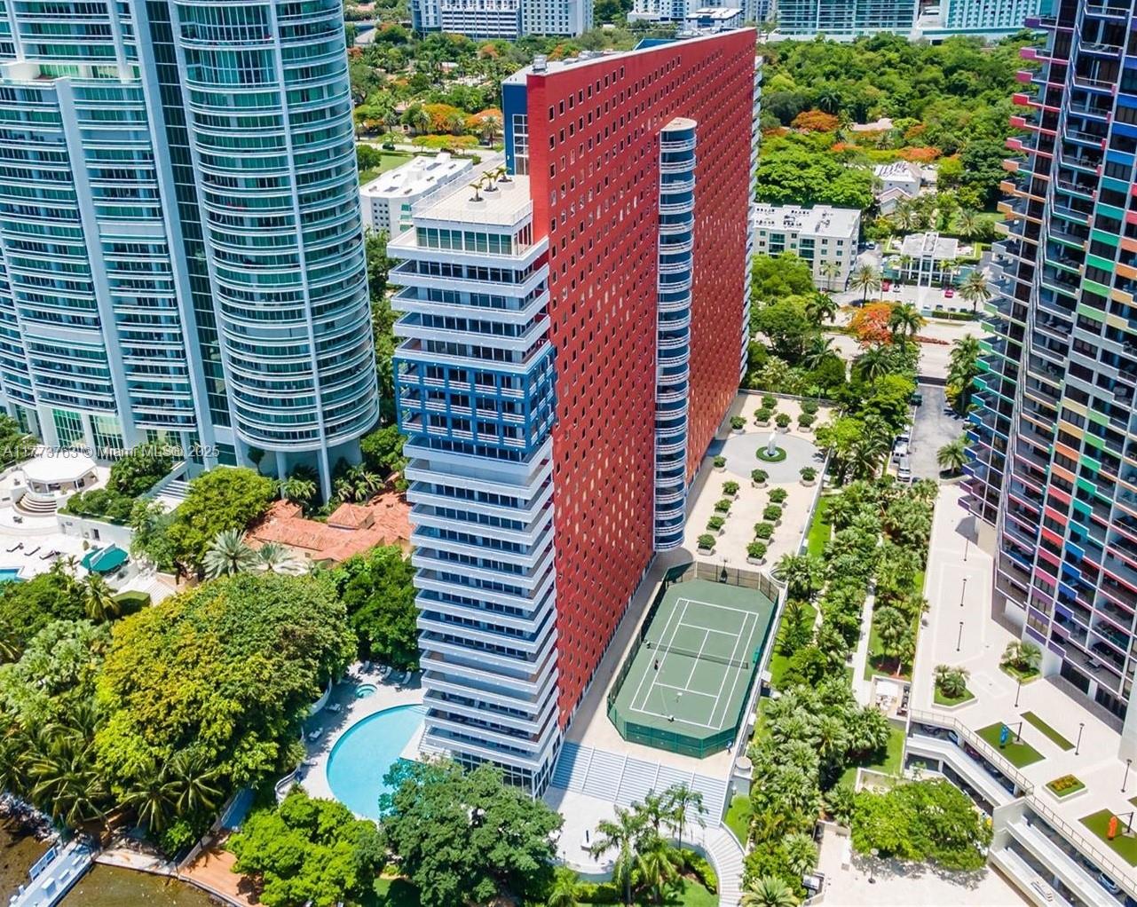 1627 Brickell Ave 2006, Miami, Broward County, Florida - 2 Bedrooms  
3 Bathrooms - 