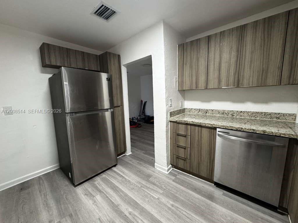 1121 NW 40th St 2