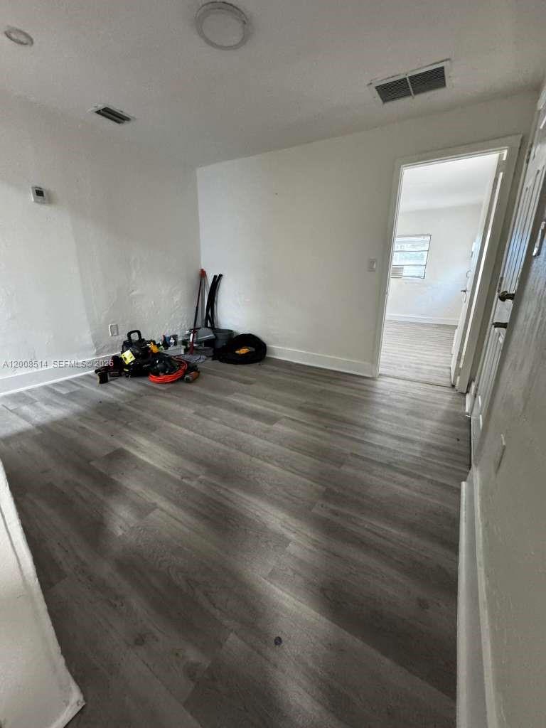 1121 NW 40th St 2
