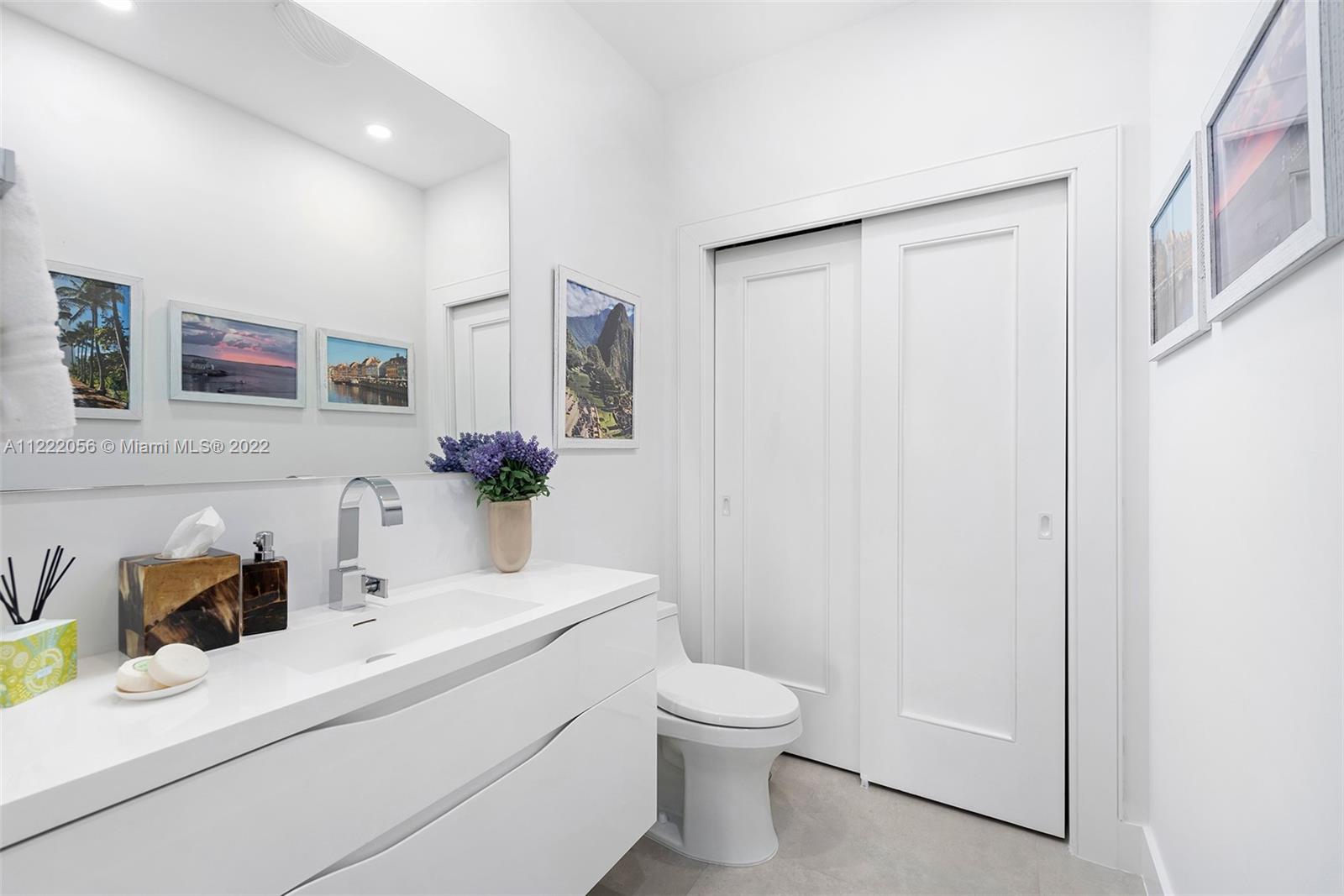 GRAND BAY RESIDENCES COND - Residential