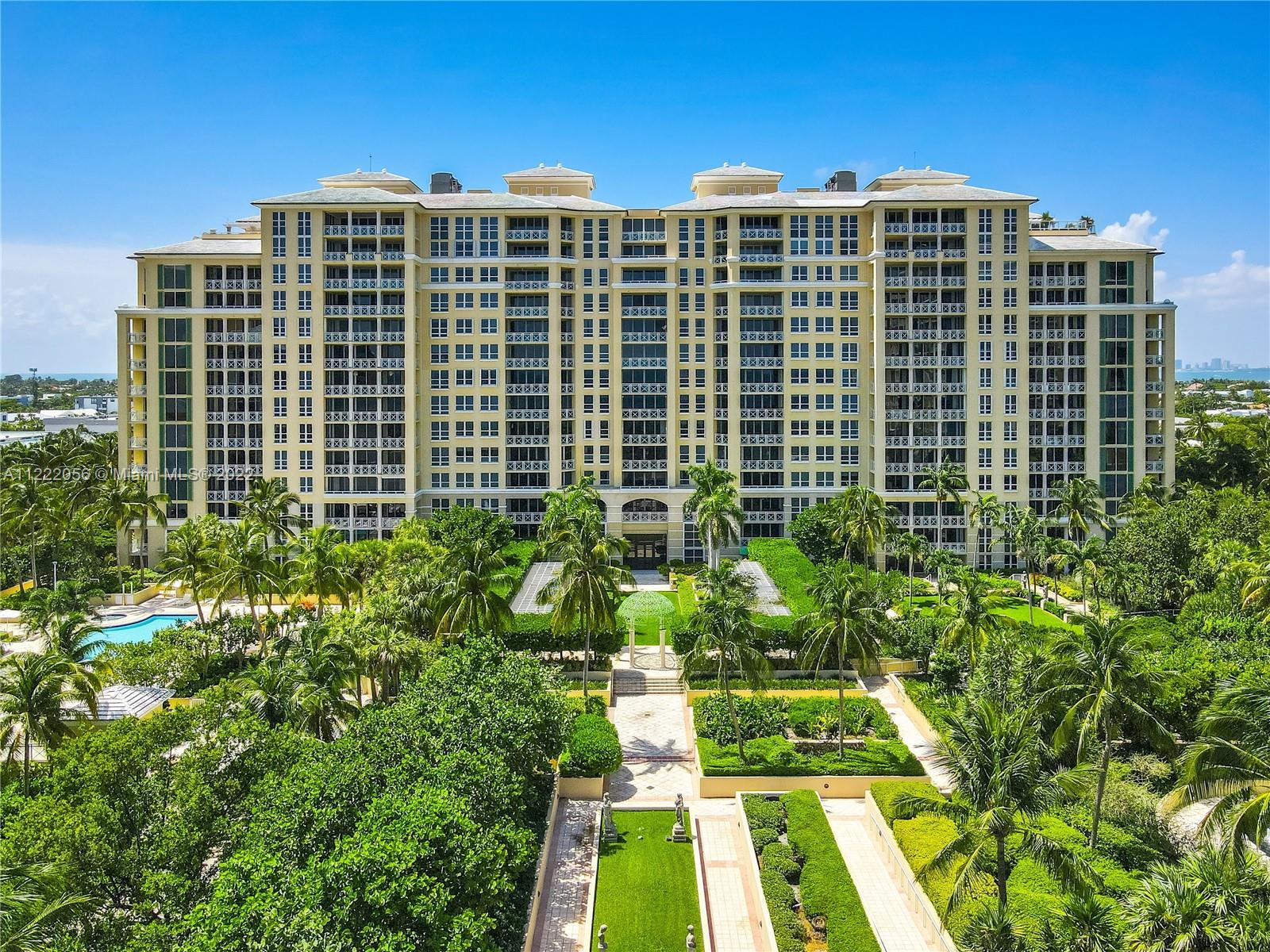 GRAND BAY RESIDENCES COND - Residential