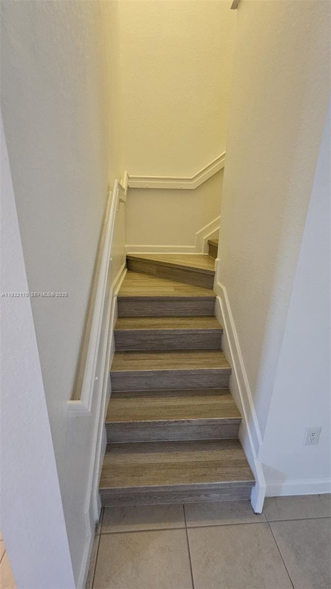 ST MORITZ ESTATES - Residential Lease