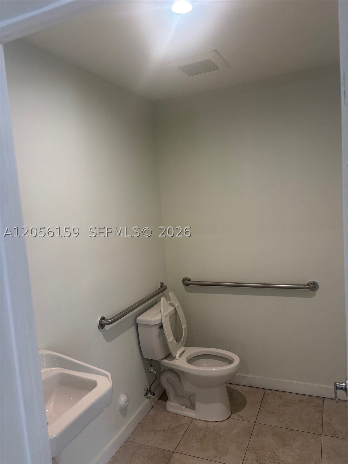 710 E 9th St 112