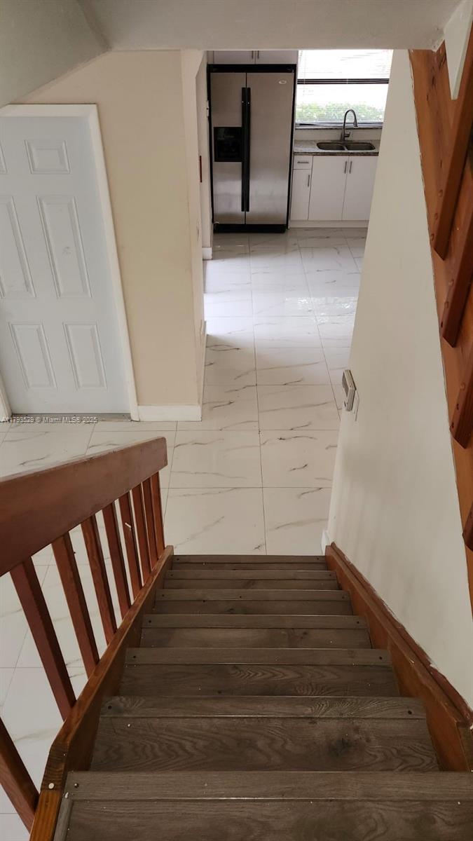 CAMELOT THREE CONDO - Residential