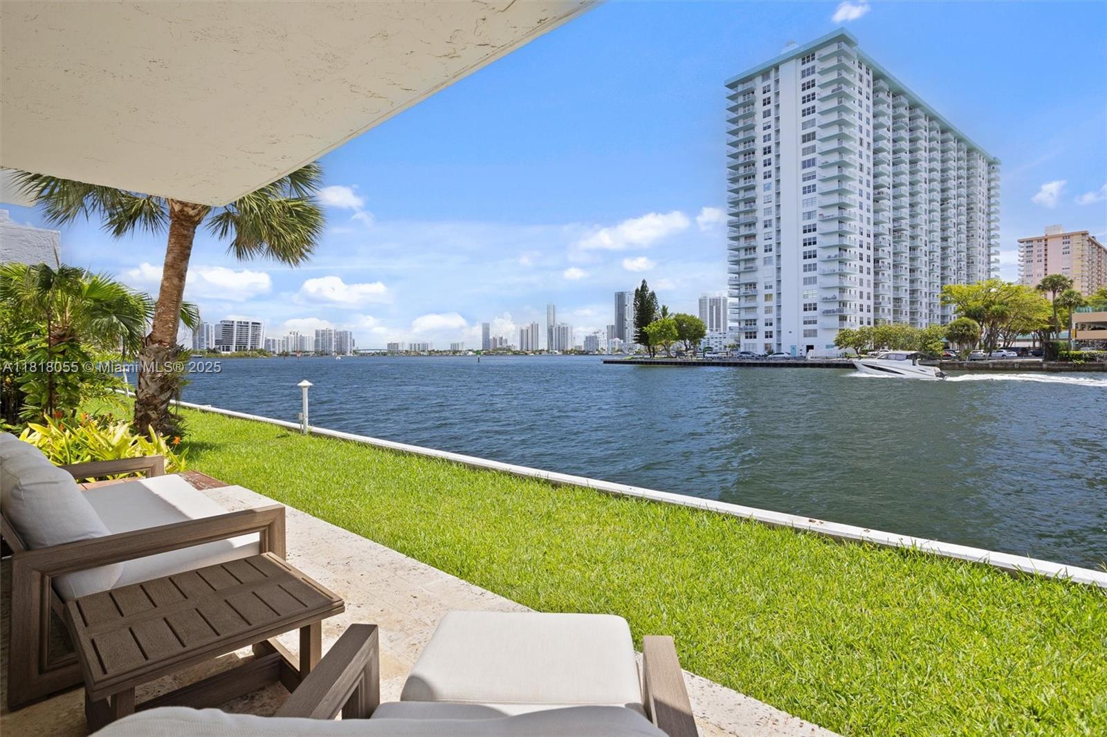 4000 Ne 170th St 108, North Miami Beach, Miami-Dade County, Florida - 3 Bedrooms  
2 Bathrooms - 