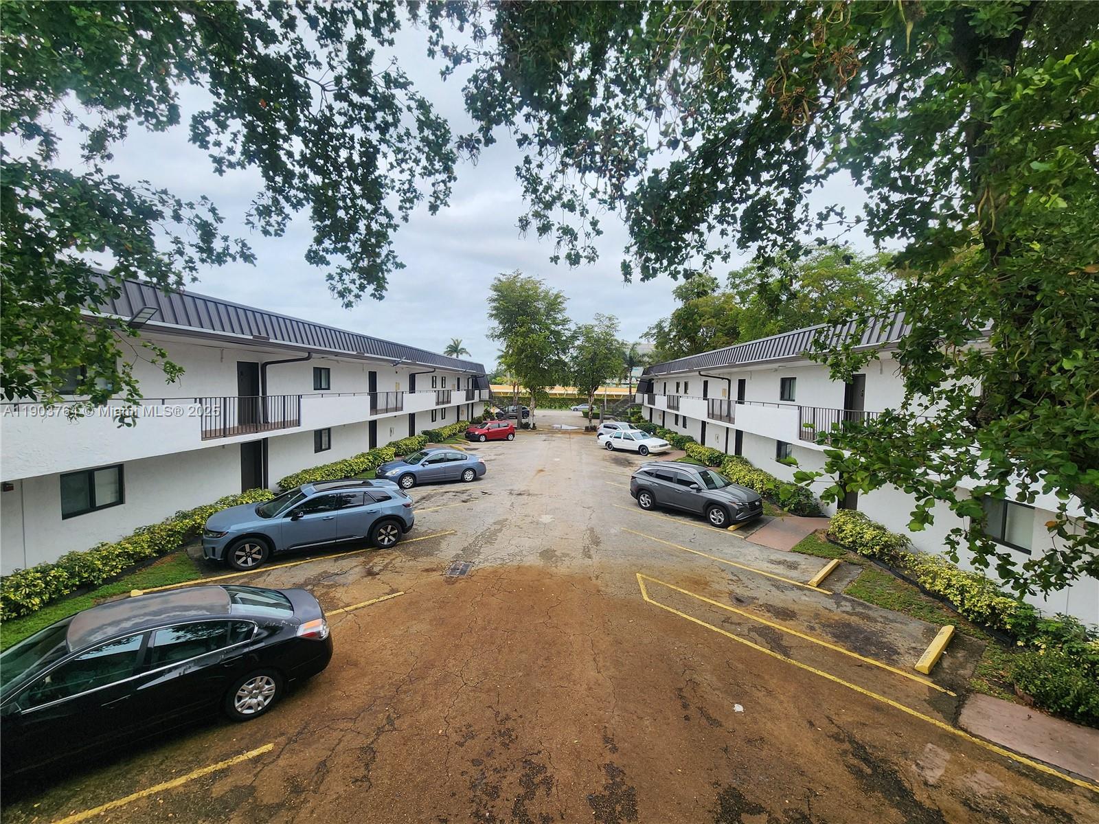 A A DOOLEY SUB - Residential Lease