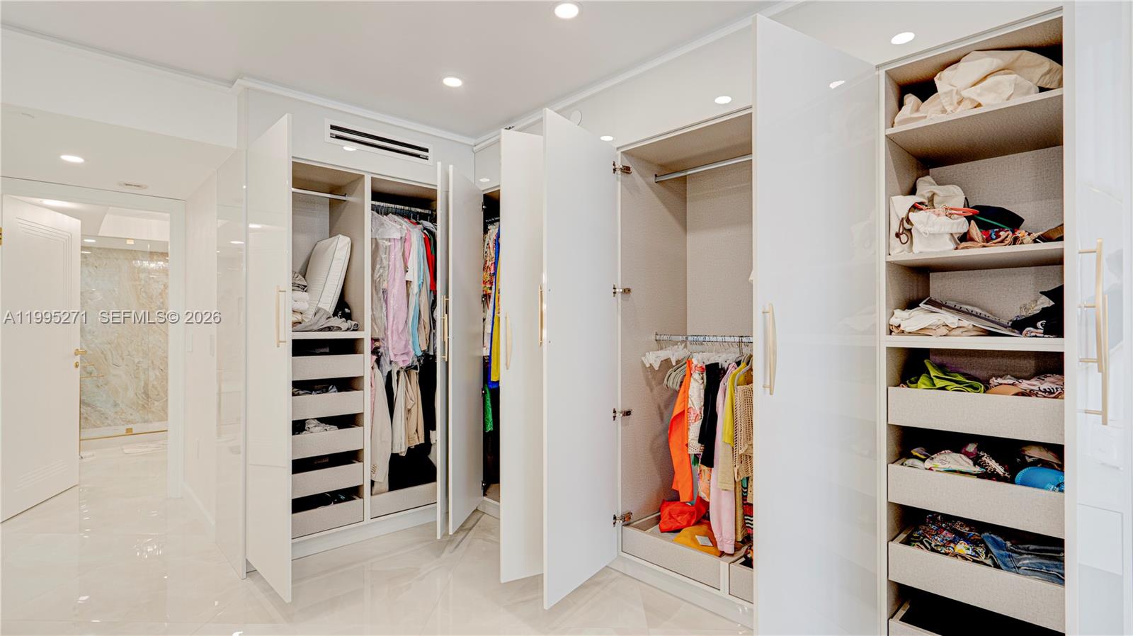 SANDS POINTE OCEAN BEACH - Residential