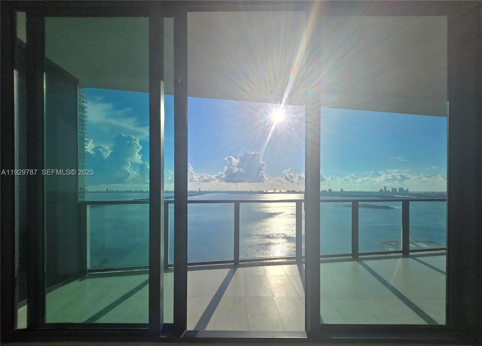 View photos, virtual tours, details... 460 NE 28th St 2407