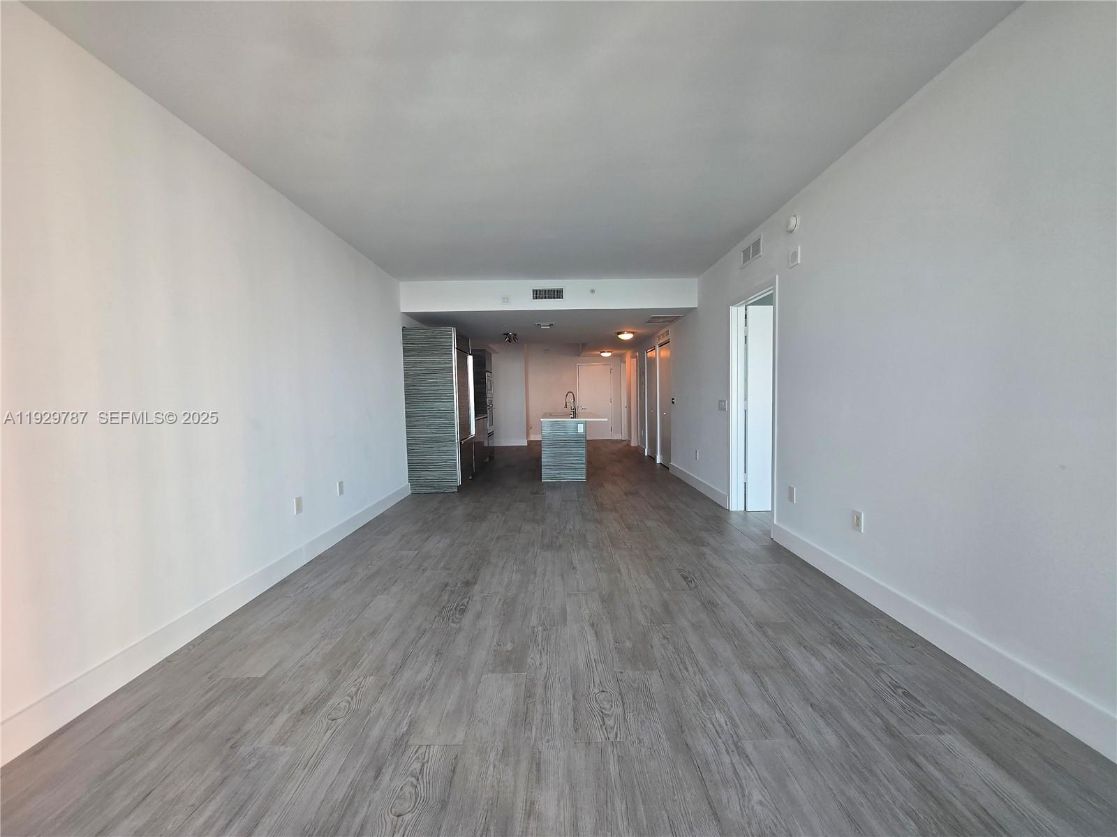 View photos, virtual tours, details... 460 NE 28th St 2407