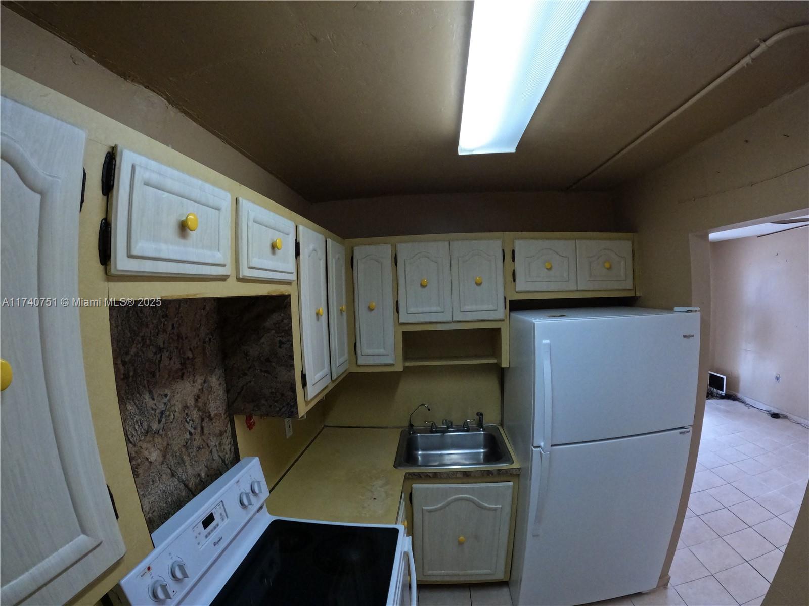 MADRID TERRACE CONDO - Residential