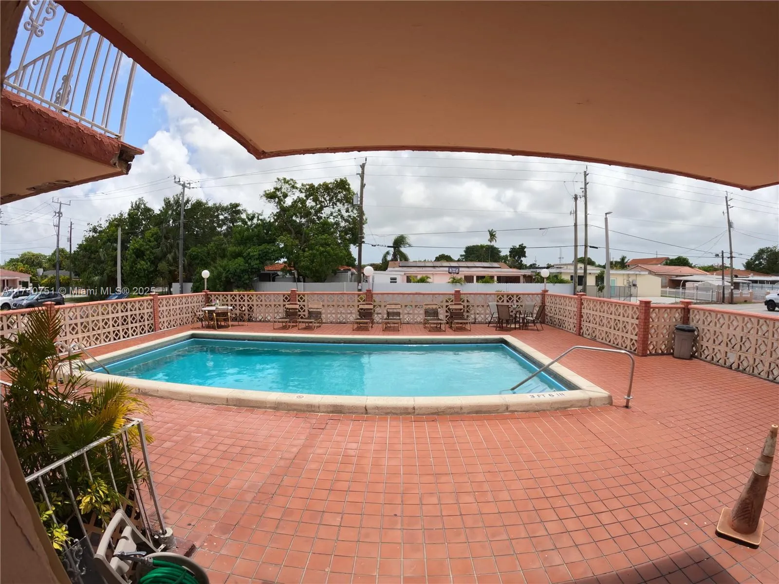 Miami, Florida 33144, United States, 2 Bedrooms Bedrooms, ,2 BathroomsBathrooms,Residential,Active,6900