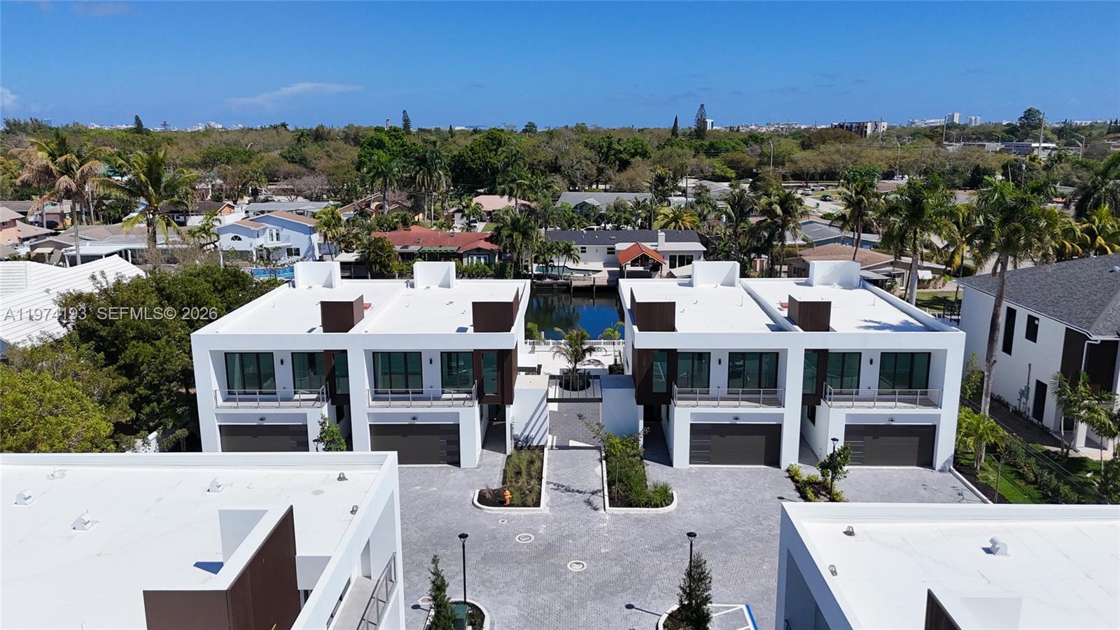 H20 DANIA BEACH - Residential