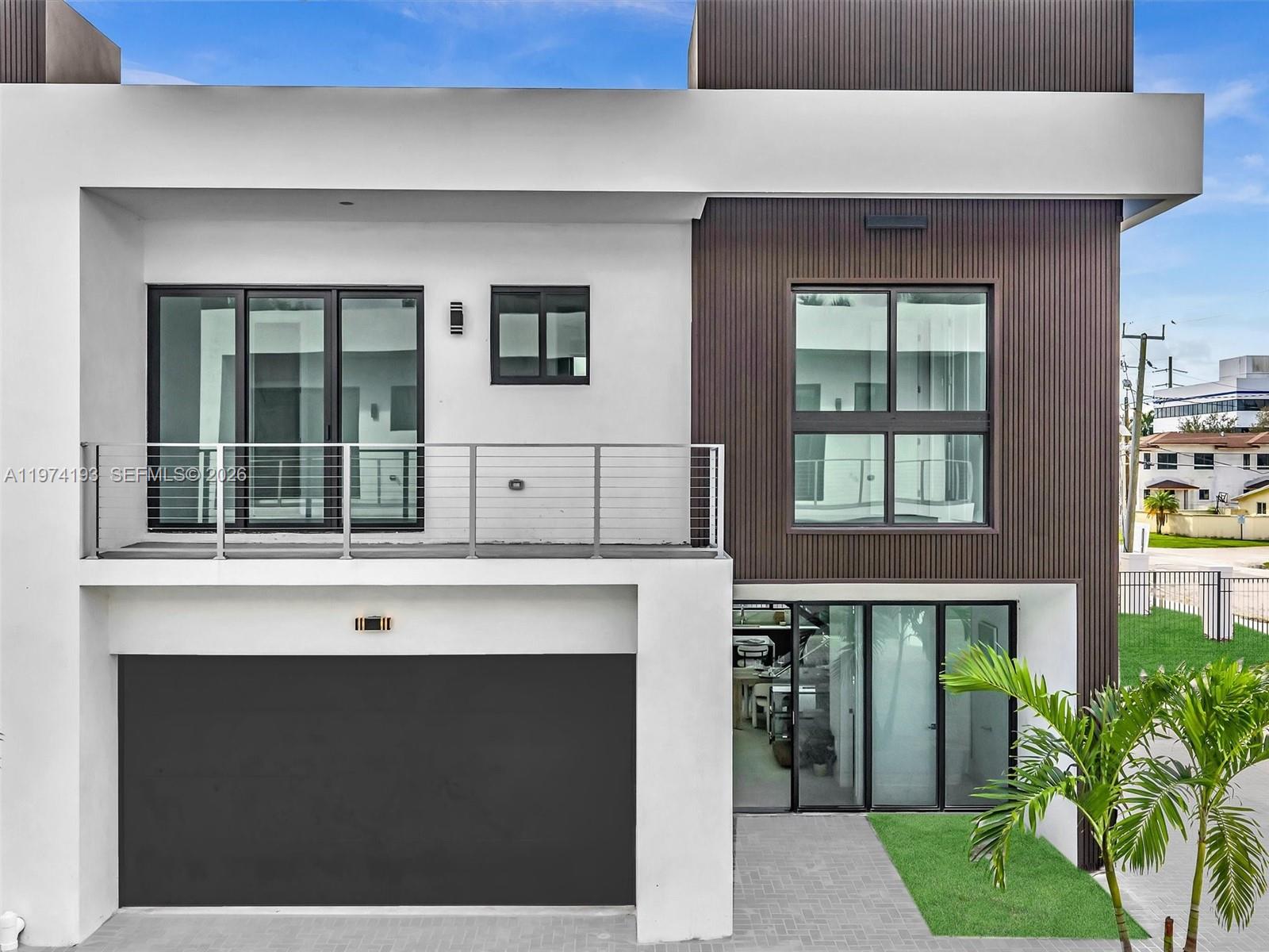 H20 DANIA BEACH - Residential