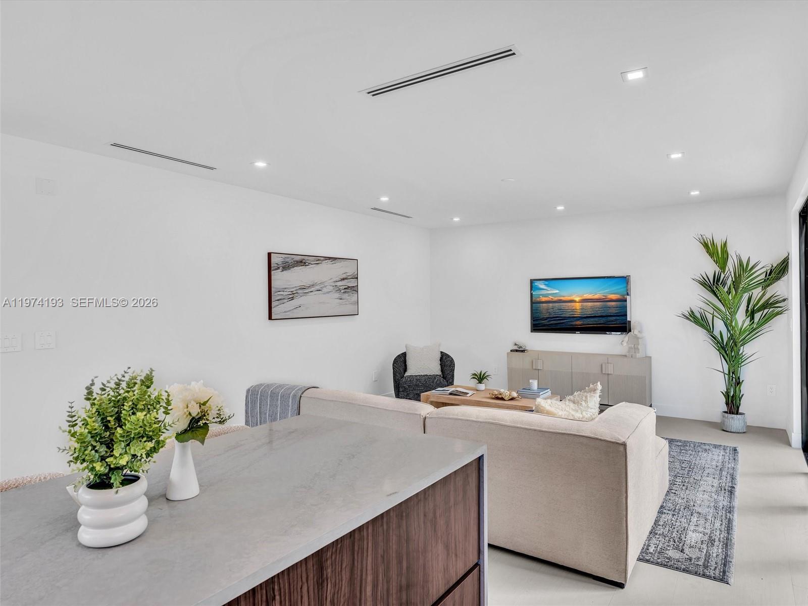 H20 DANIA BEACH - Residential