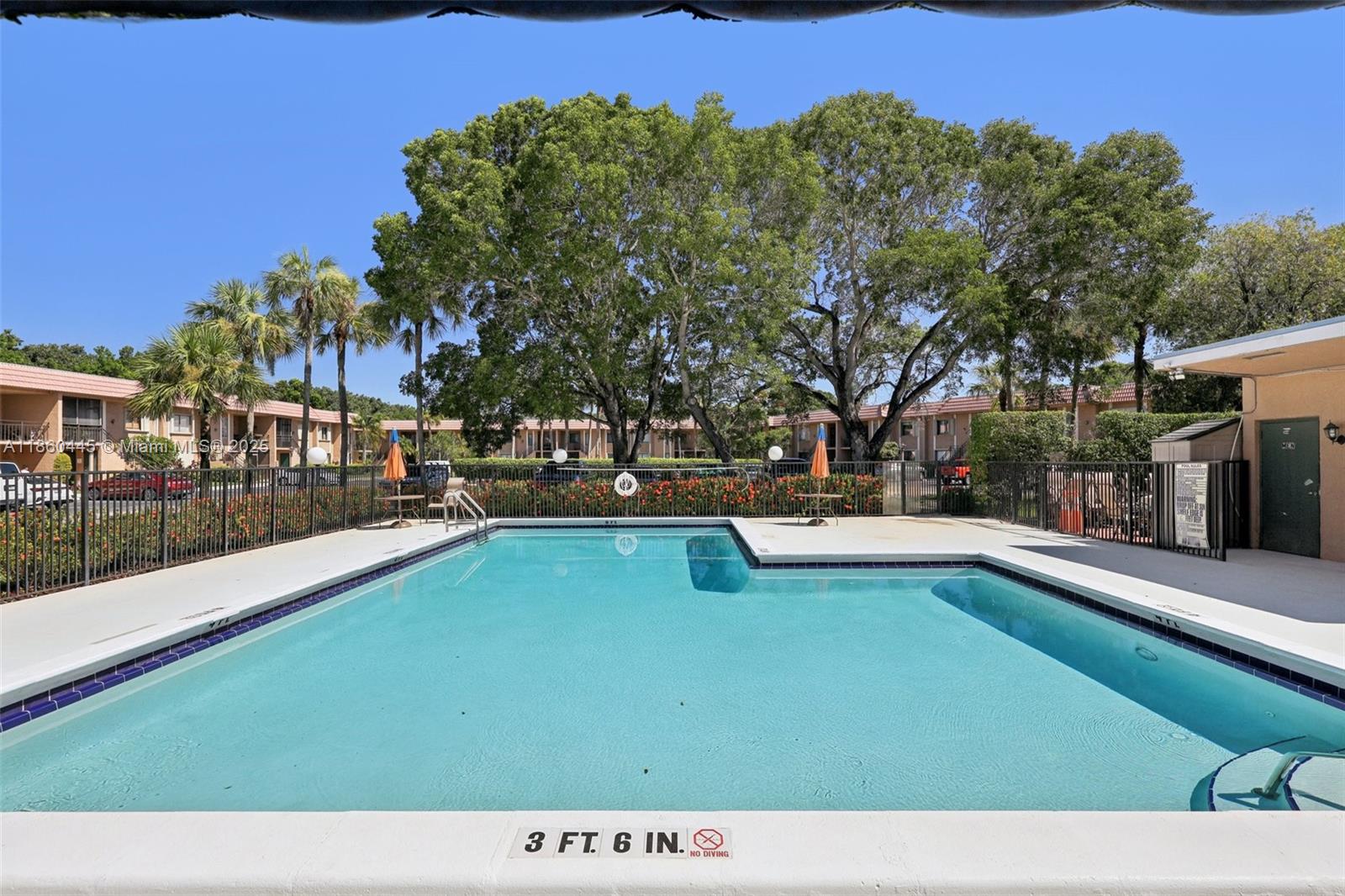 RACQUET CLUB APARTMENTS A - Residential