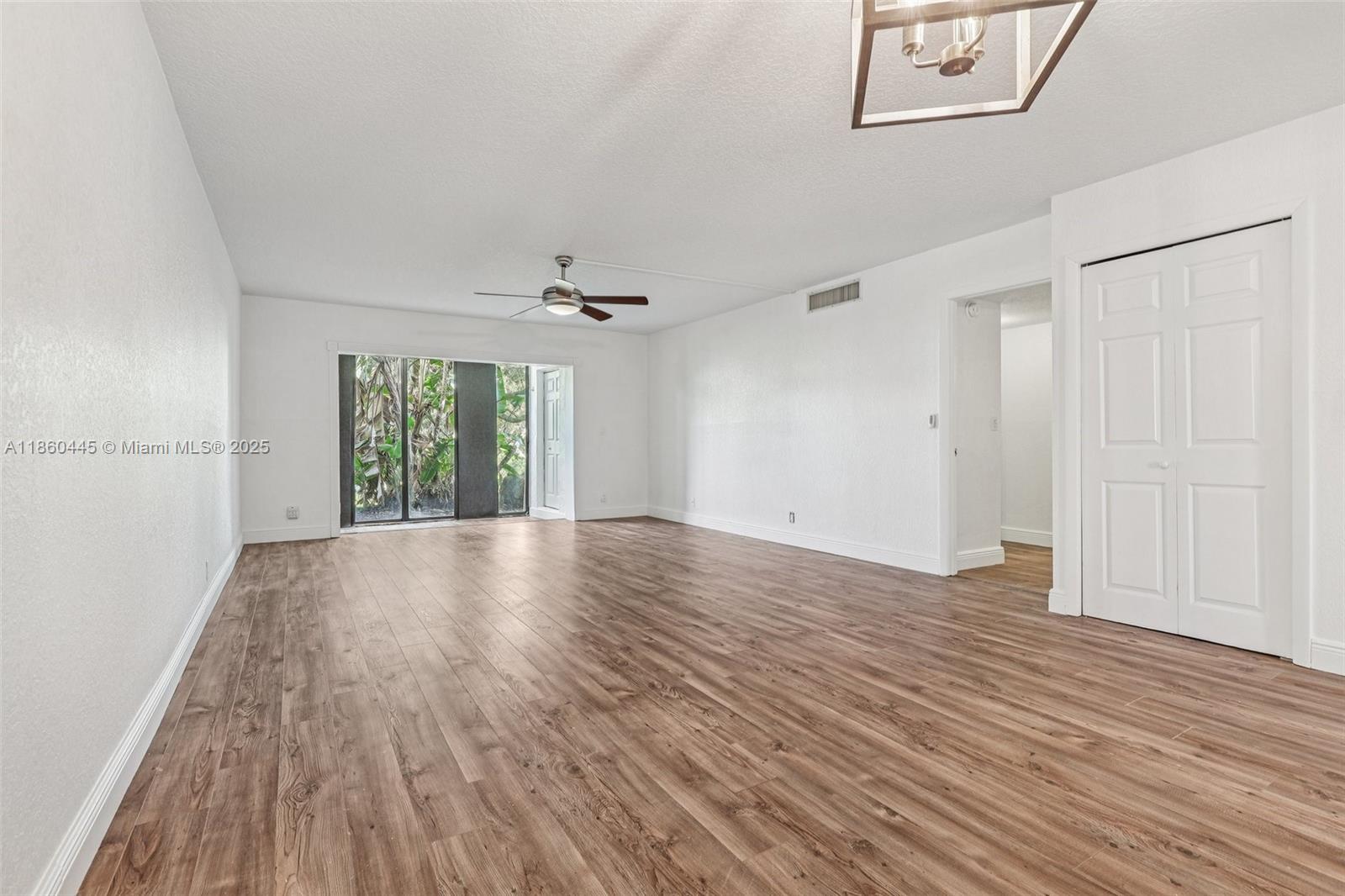 RACQUET CLUB APARTMENTS A - Residential