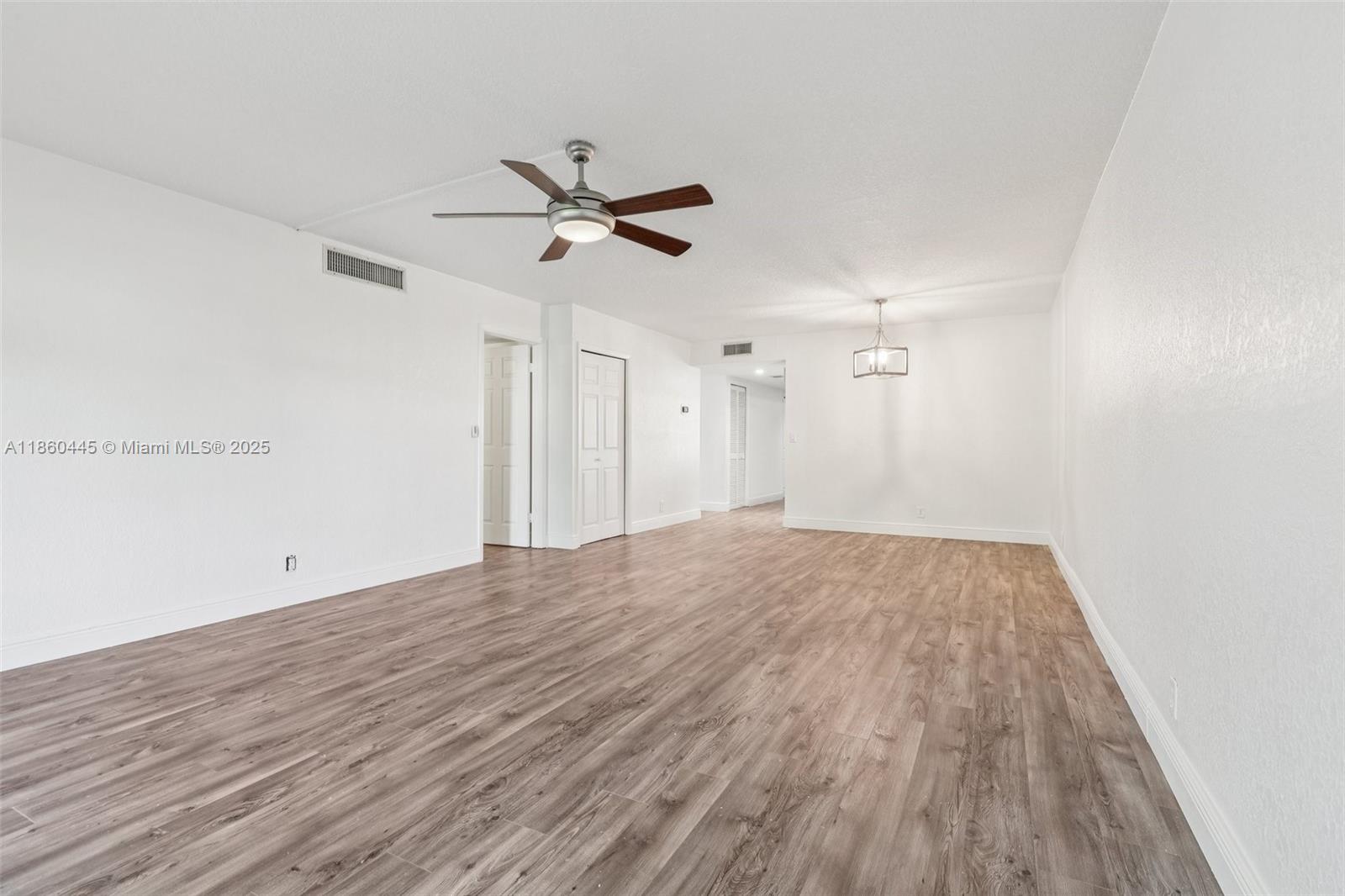 RACQUET CLUB APARTMENTS A - Residential