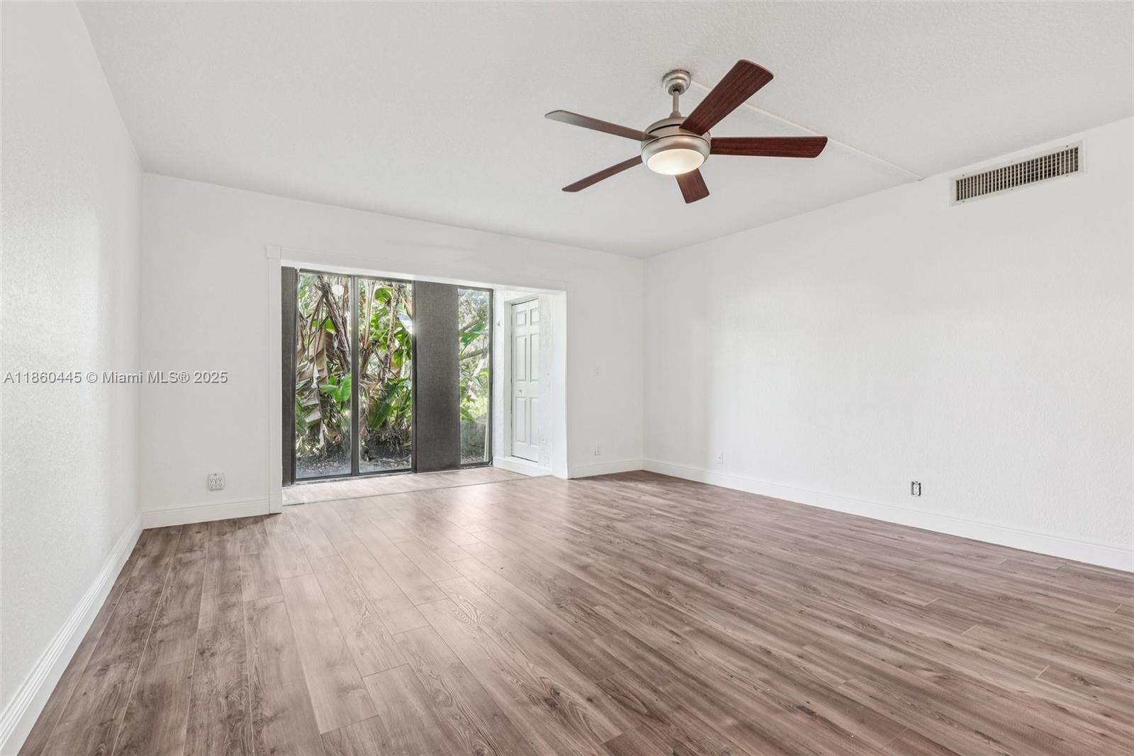 RACQUET CLUB APARTMENTS A - Residential