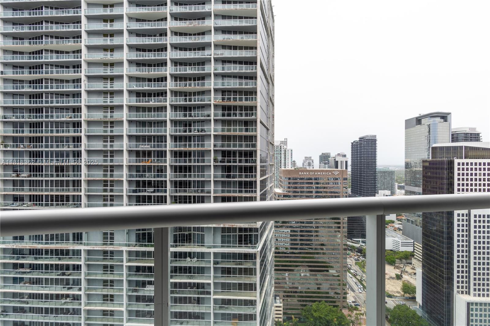 ICONBRICKELL CONDO NO 1 - Residential