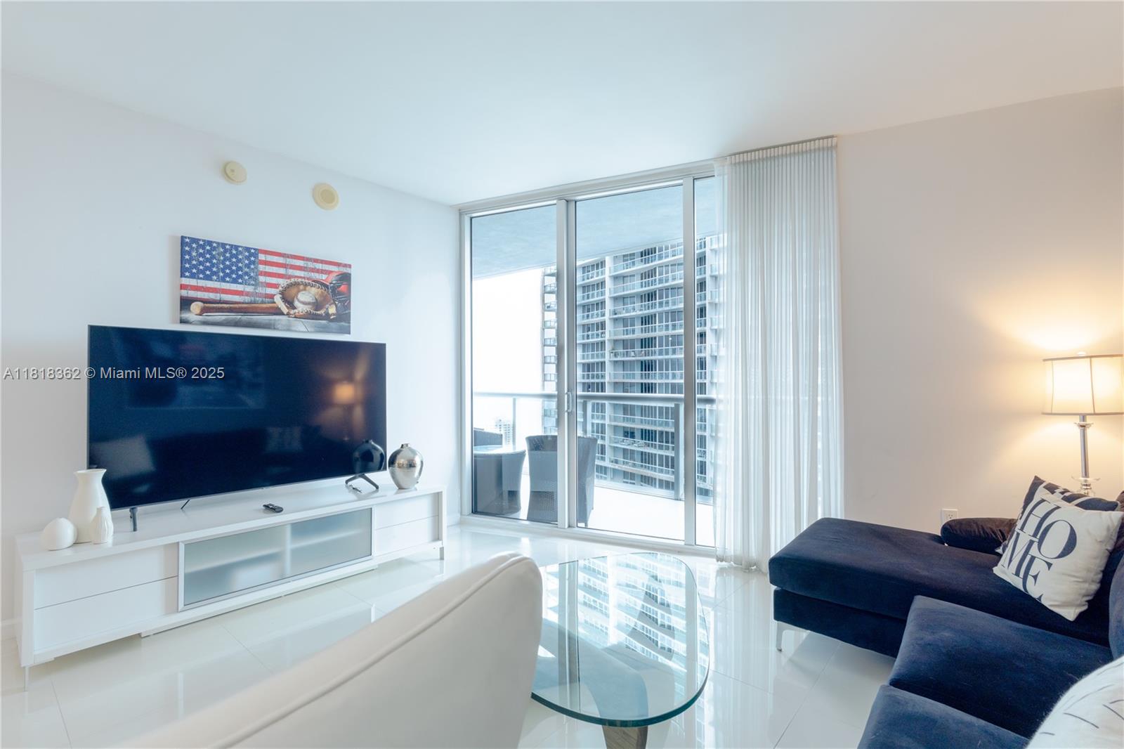 ICONBRICKELL CONDO NO 1 - Residential