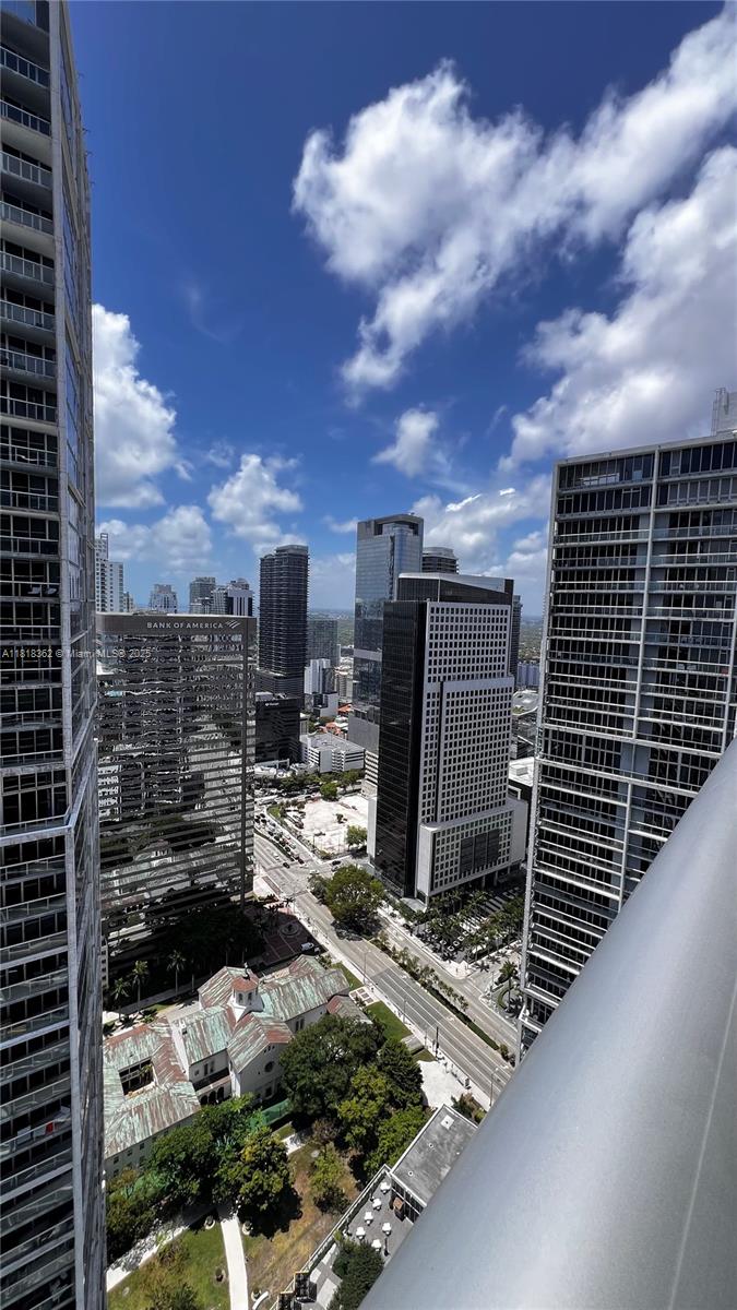 ICONBRICKELL CONDO NO 1 - Residential