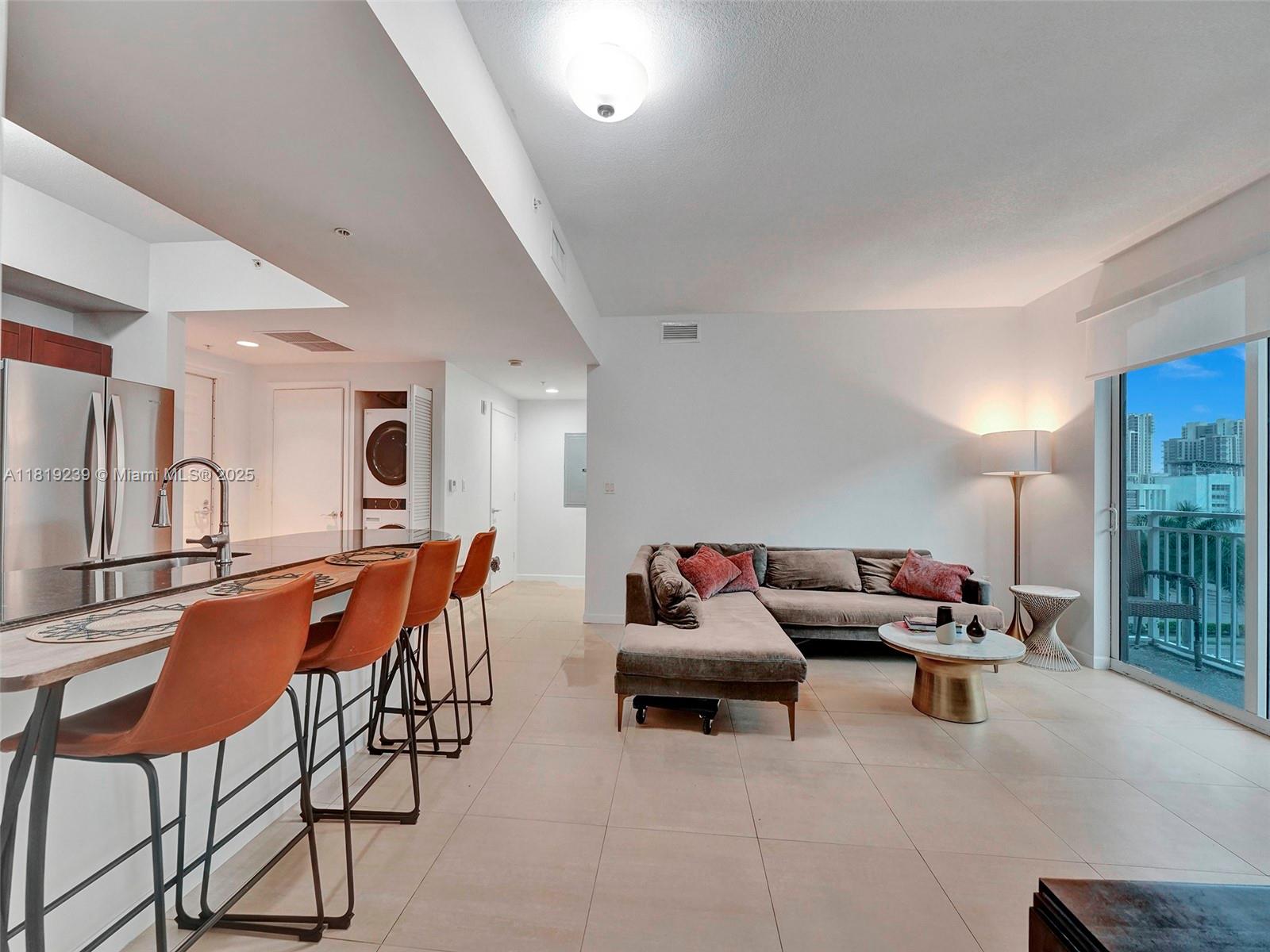7270 Sw 88th St B407, Miami, Broward County, Florida - 2 Bedrooms  
2 Bathrooms - 