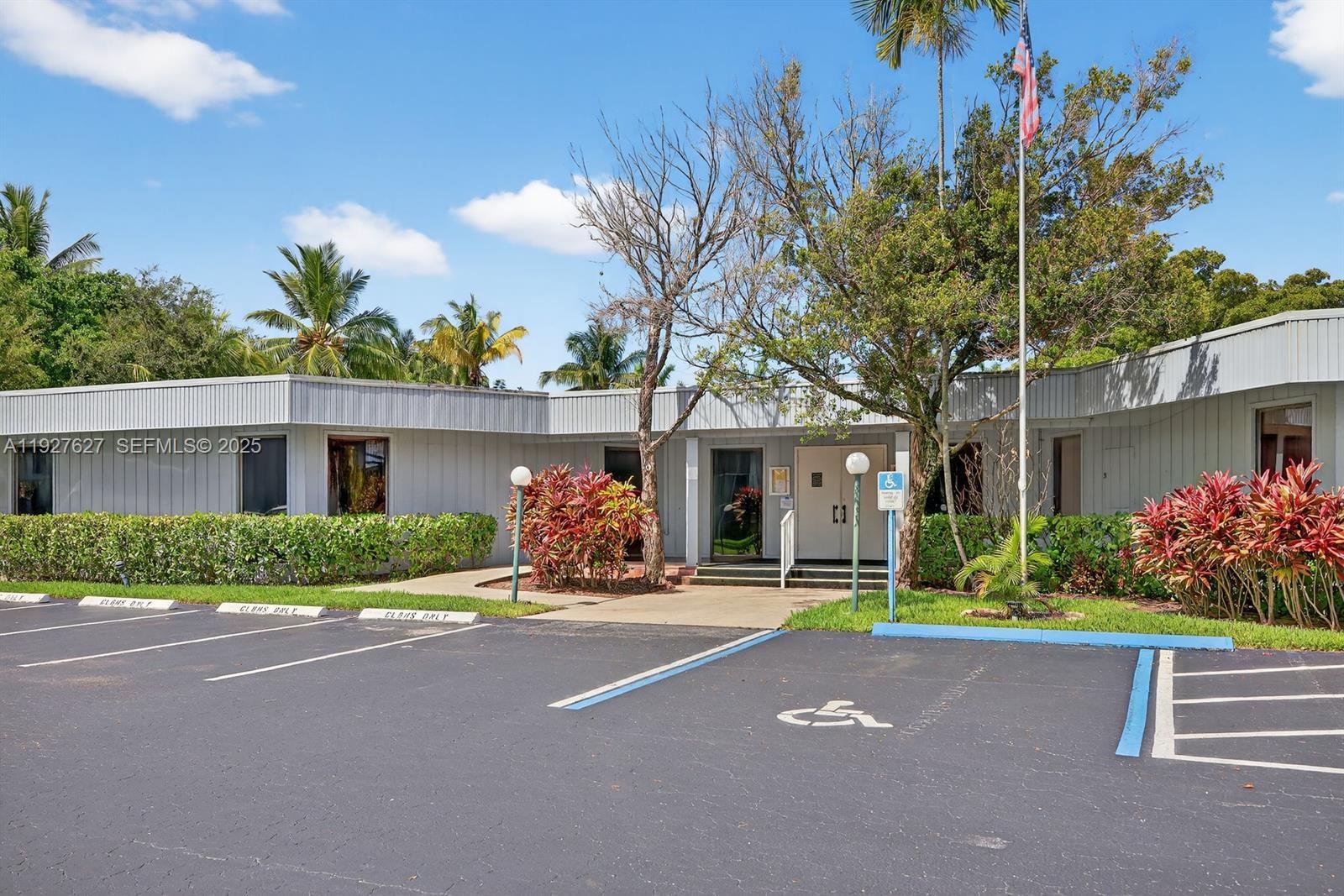 ROYAL PARK CONDO - Residential Lease