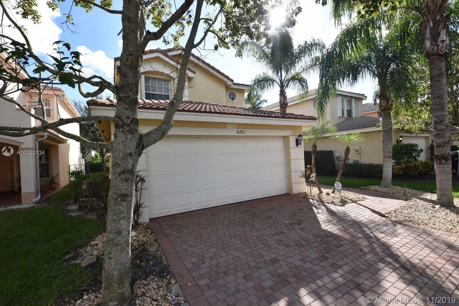 CANYON ISLES 1 - Residential Lease