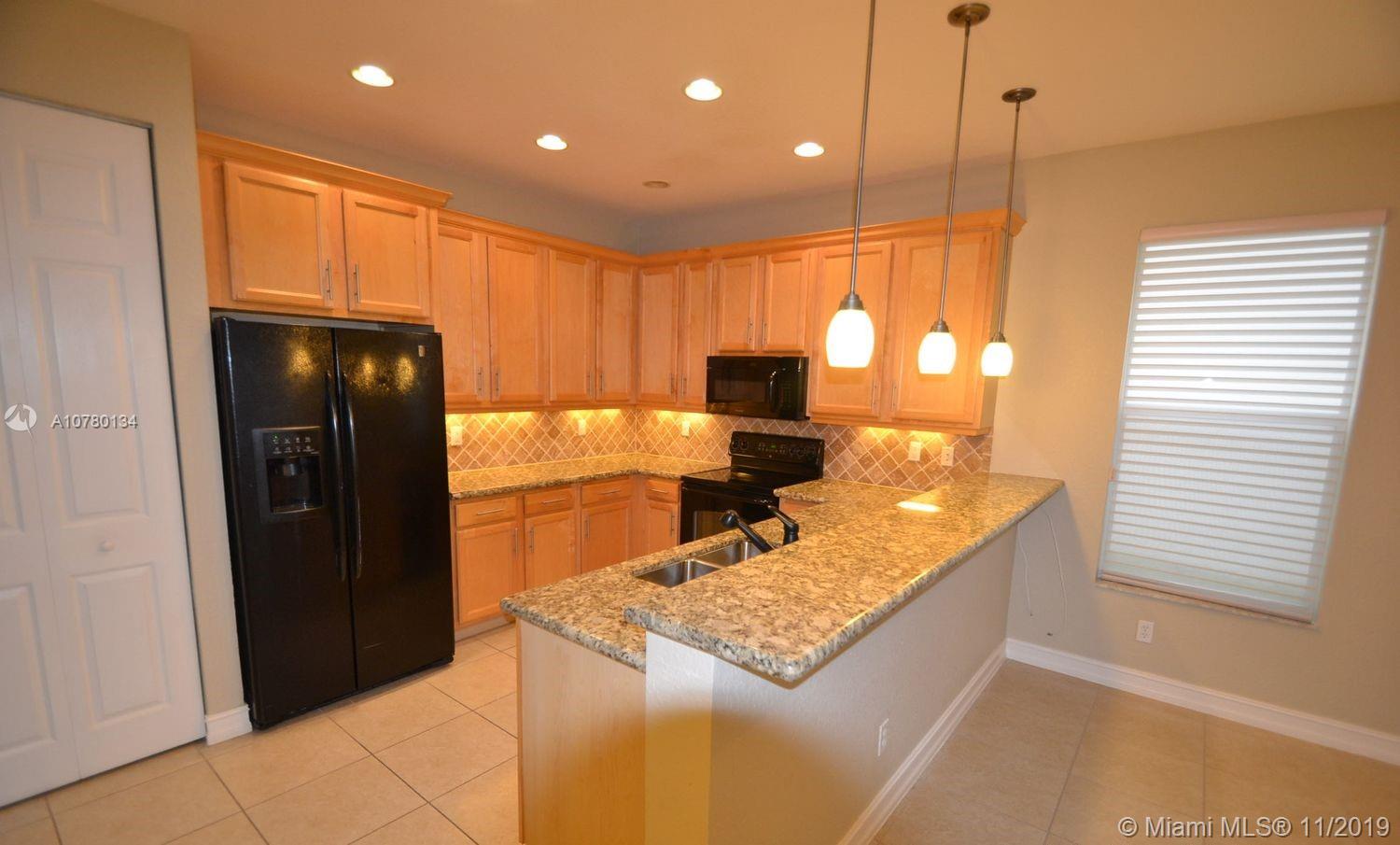 CANYON ISLES 1 - Residential Lease