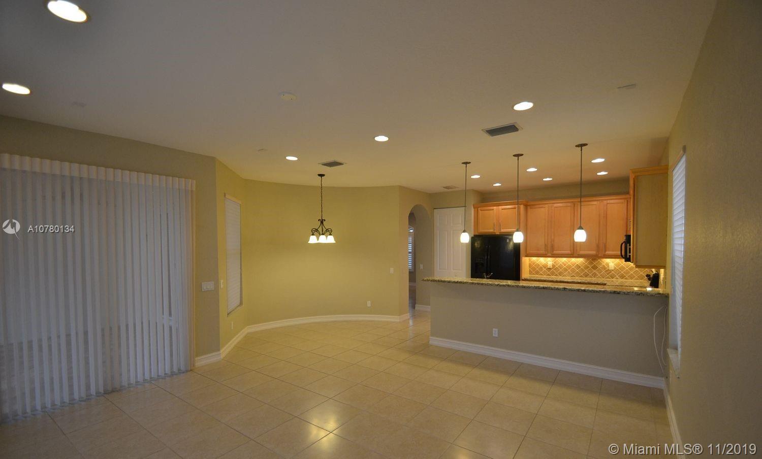 CANYON ISLES 1 - Residential Lease