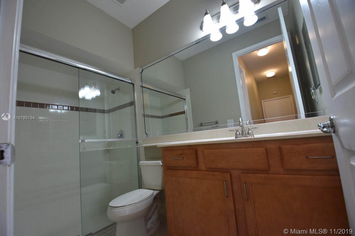 CANYON ISLES 1 - Residential Lease