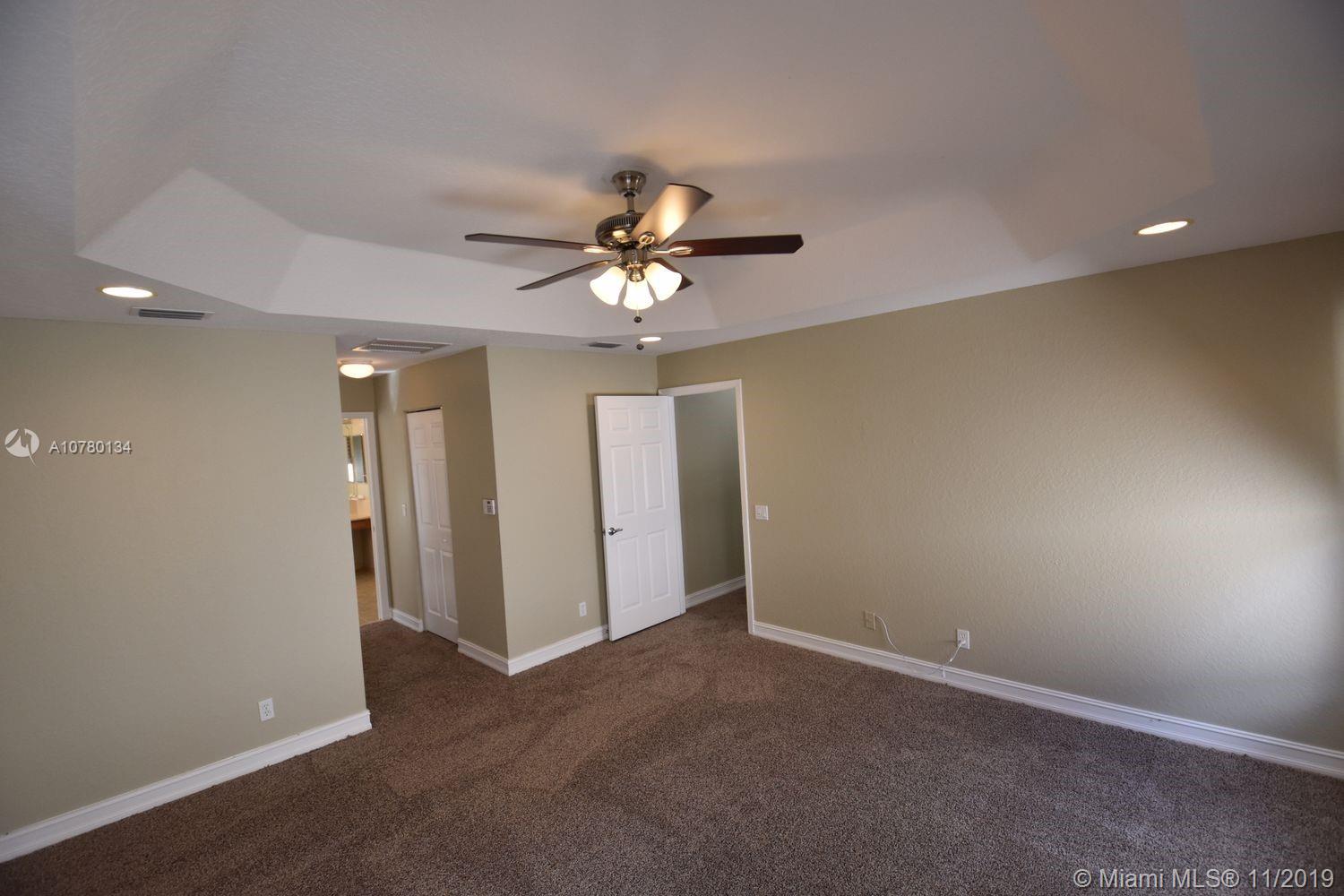 CANYON ISLES 1 - Residential Lease