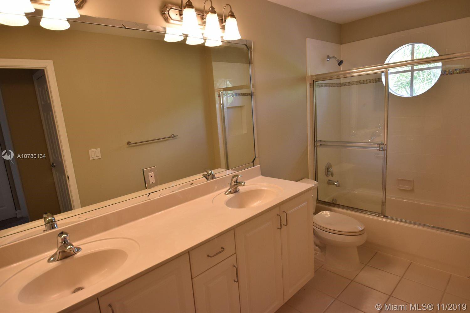 CANYON ISLES 1 - Residential Lease