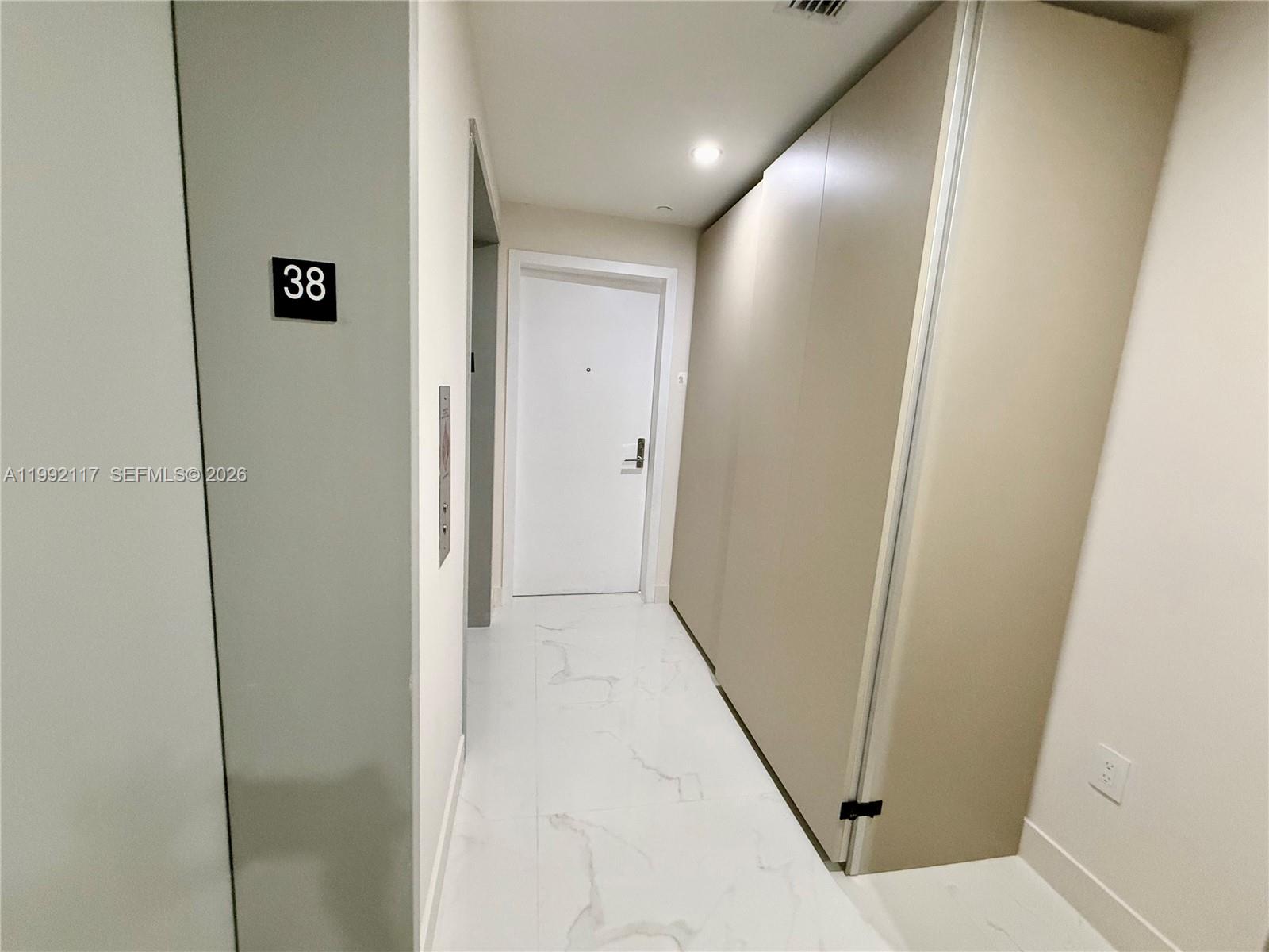 ARIA RESERVE - Residential Lease