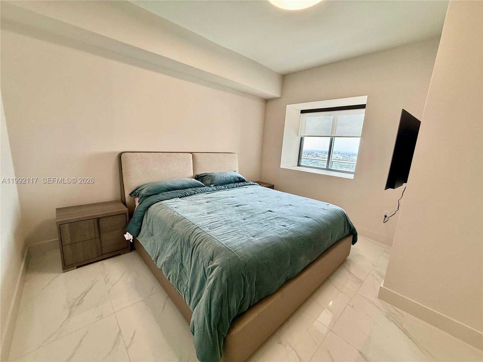 ARIA RESERVE - Residential Lease