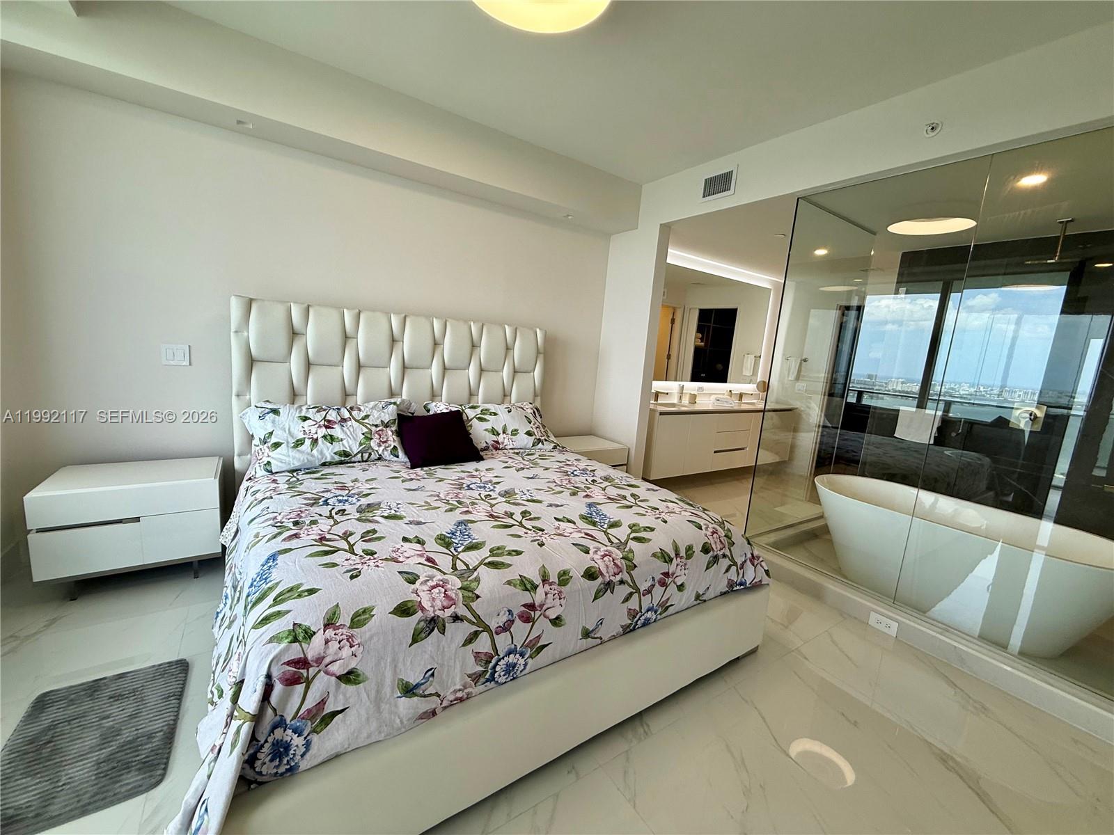 ARIA RESERVE - Residential Lease