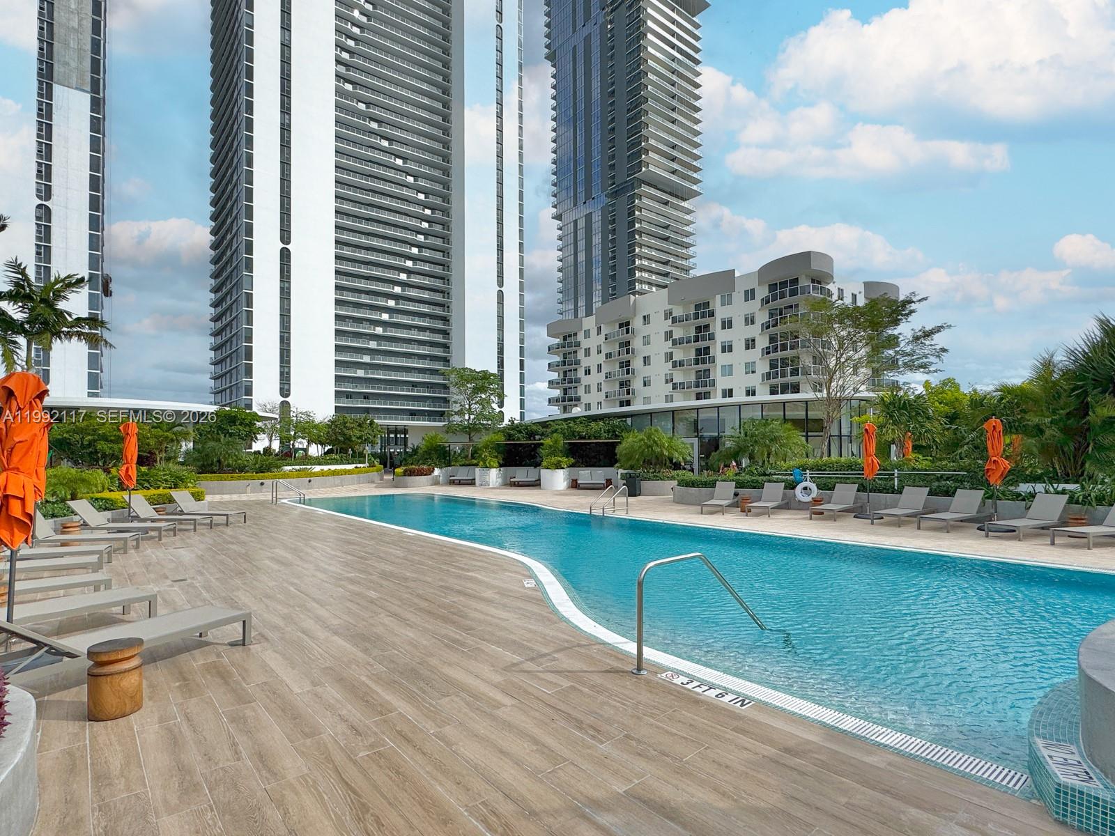 ARIA RESERVE - Residential Lease