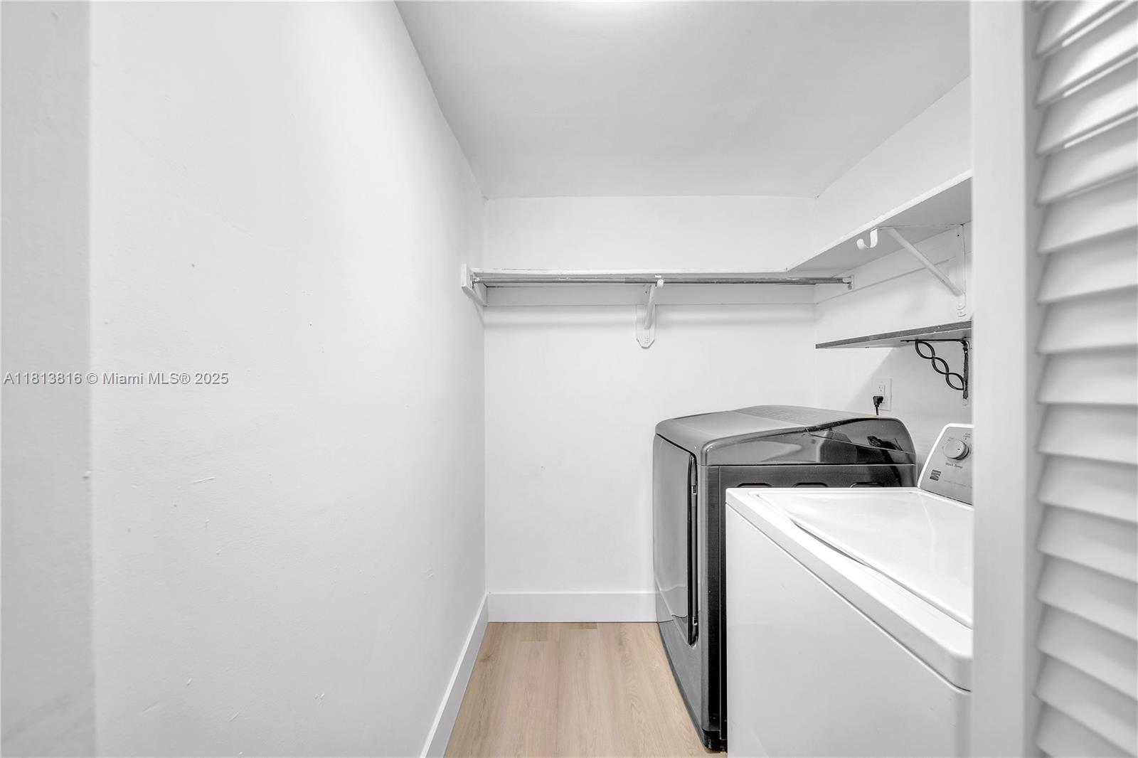 SOUTH BAY ESTATES - Residential Lease