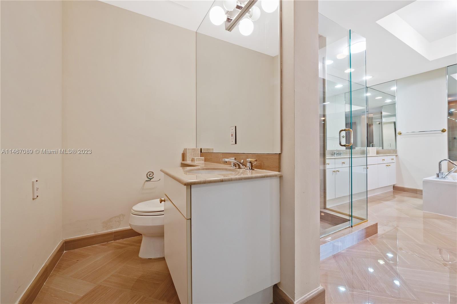 THE PALACE AT BAL HARBOUR - Residential