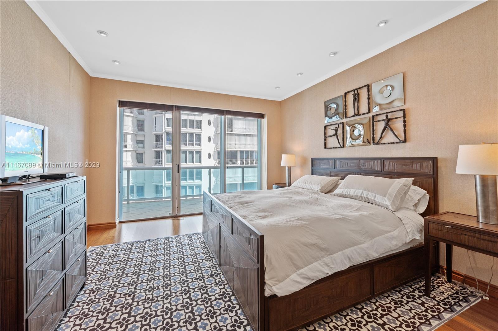 THE PALACE AT BAL HARBOUR - Residential