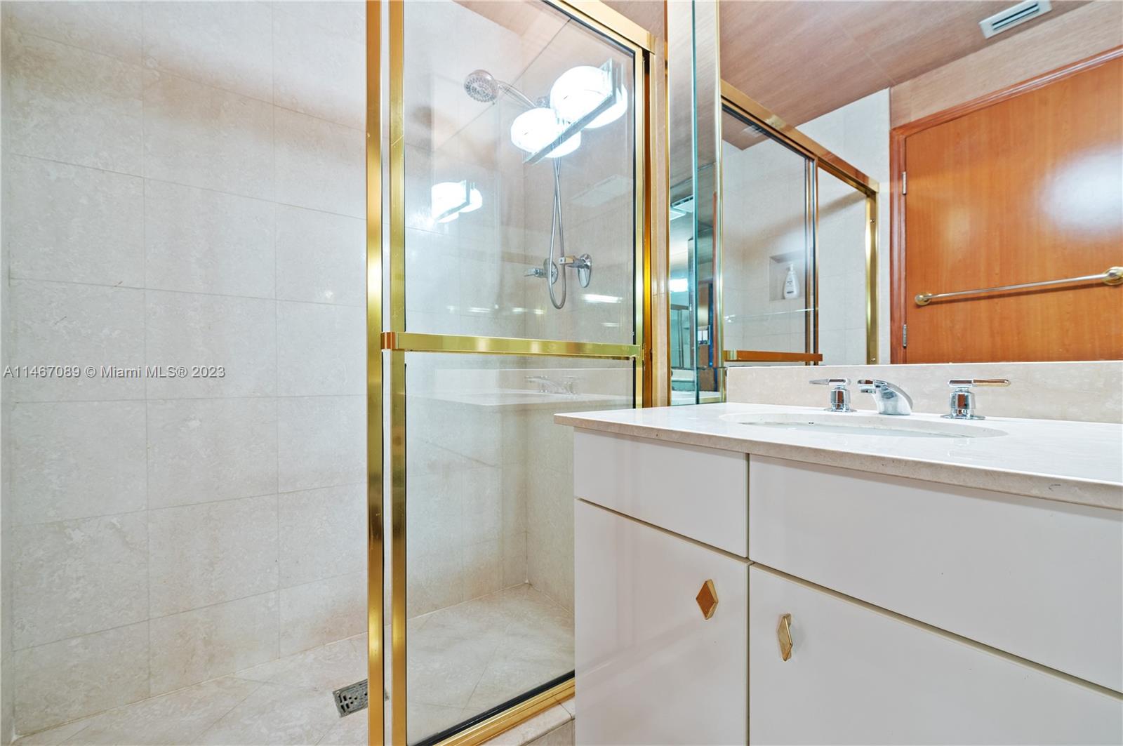 THE PALACE AT BAL HARBOUR - Residential