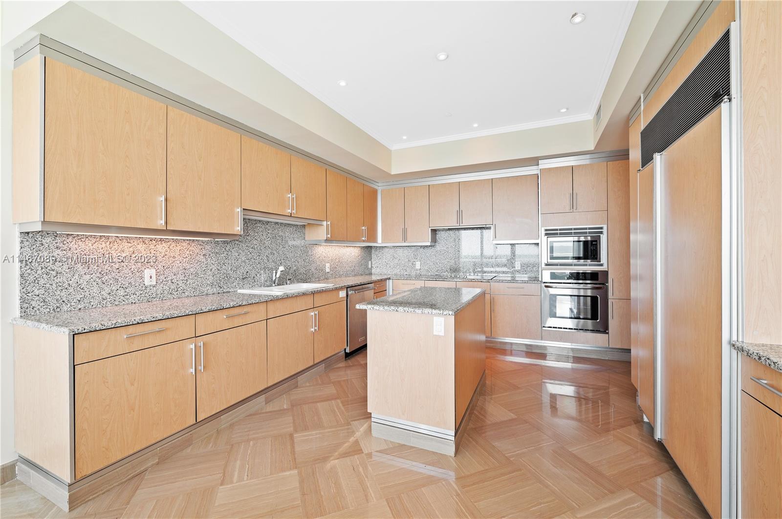 THE PALACE AT BAL HARBOUR - Residential