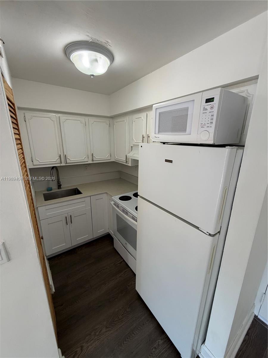 EL CID CONDO - Residential