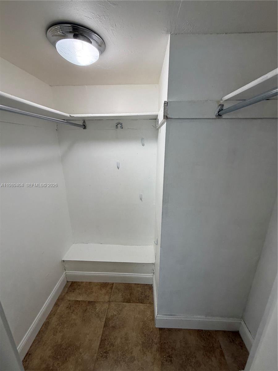 EL CID CONDO - Residential