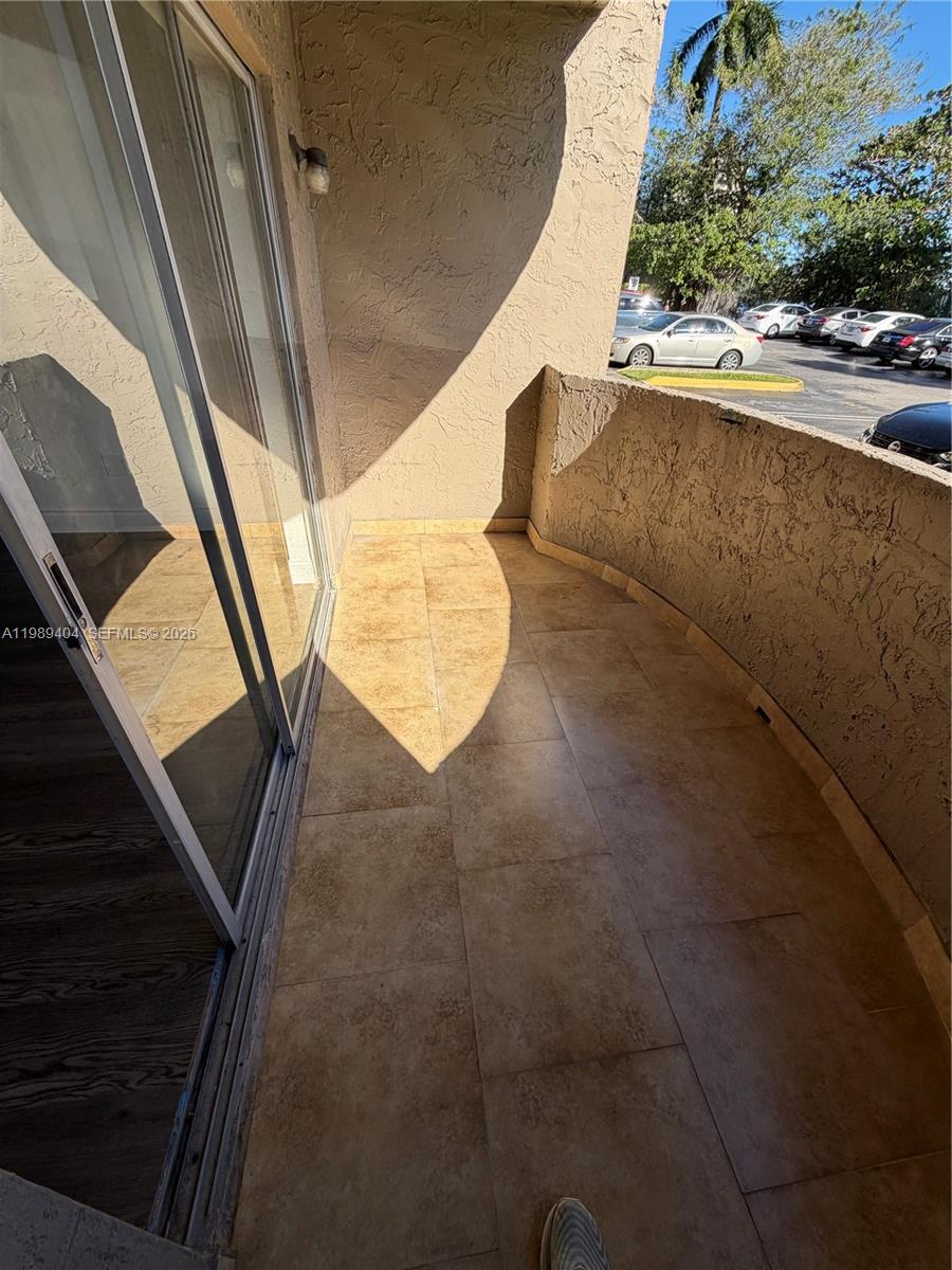 EL CID CONDO - Residential