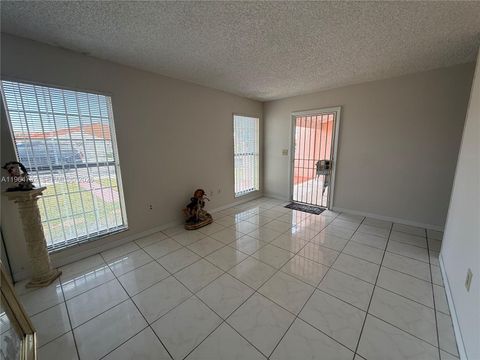 106 SW 96th Ct Miami FL 33174
