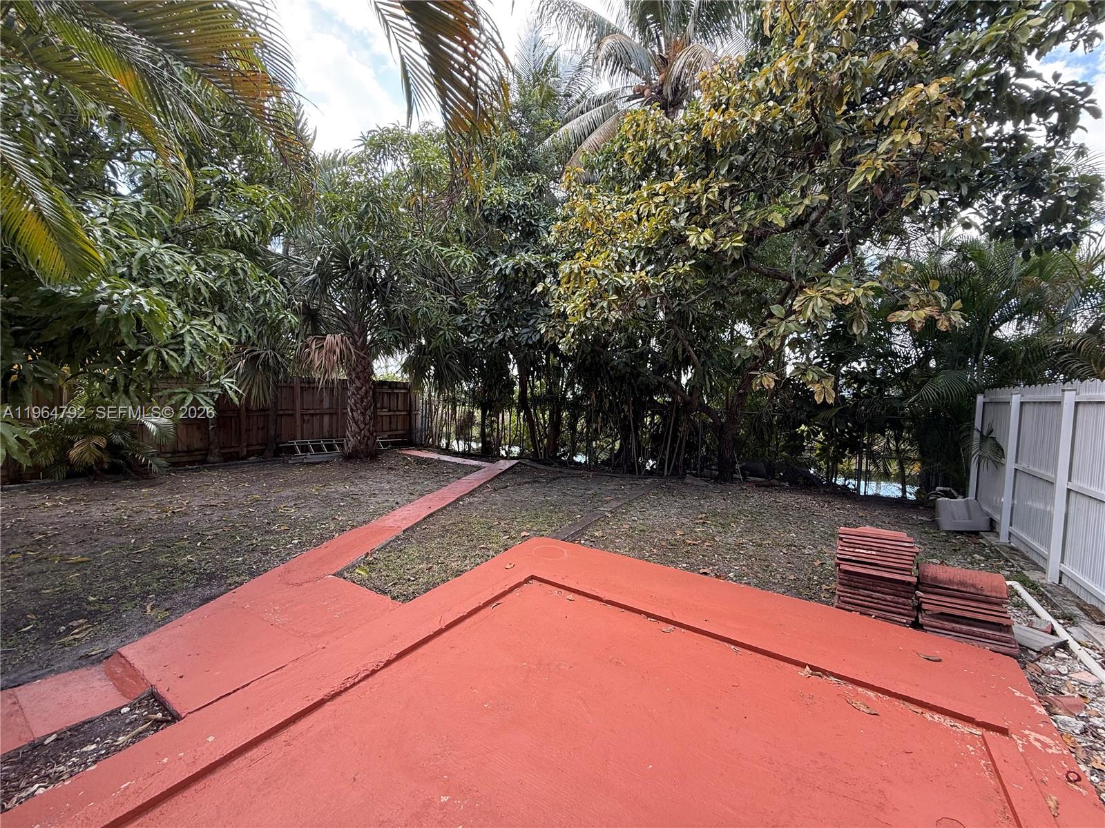 HOMES OF VERSAILLES CONDO - Residential