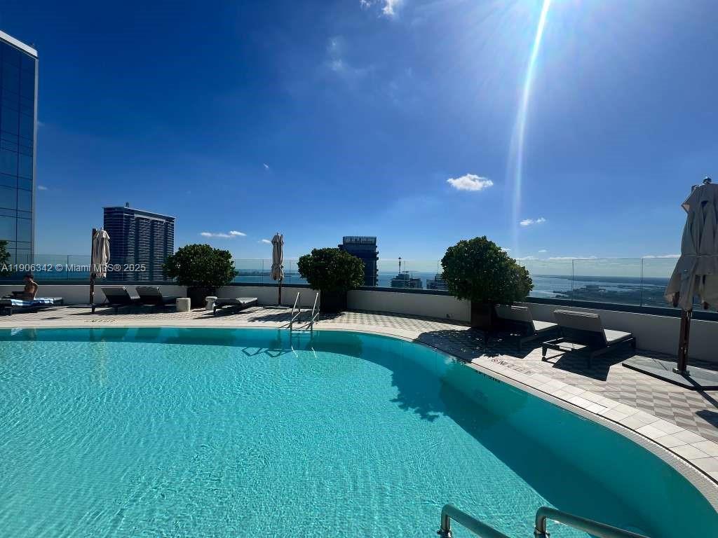 801 SMA RESIDENCES CONDO - Residential